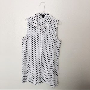 👻Forever 21 White Blouse w/Navy Hearts 👻